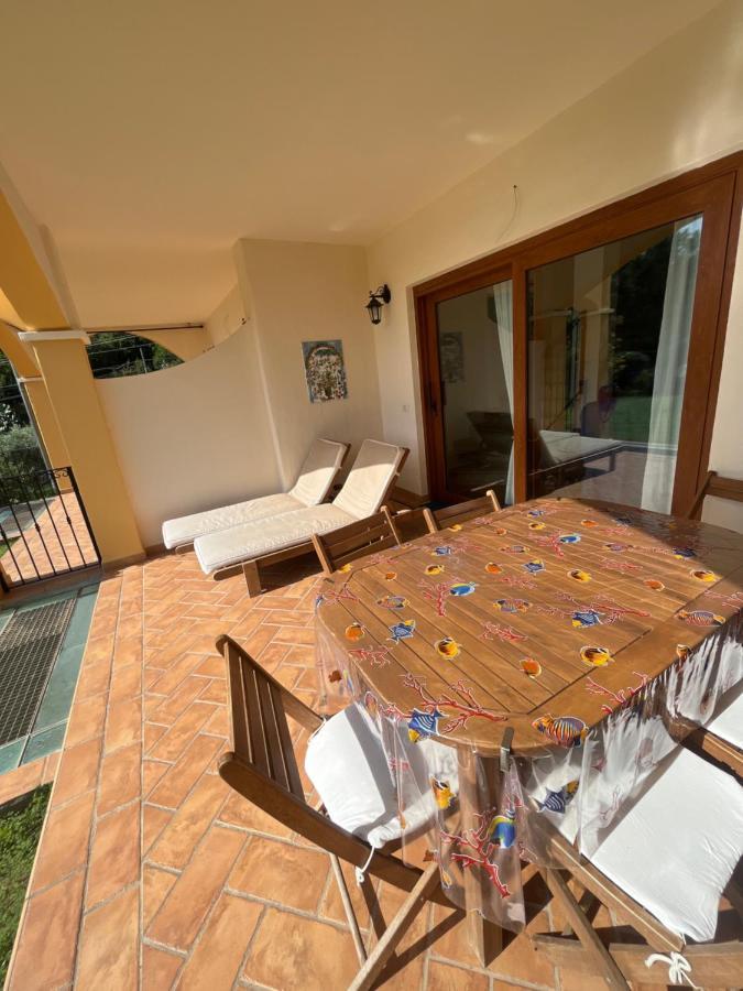 La Marea Villa Chia Luaran gambar